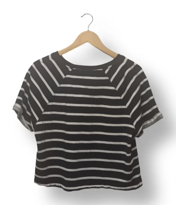 Polera corta Calvin Klein Jeans – Talla M
