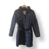 Parka larga acolchada Esprit con cinturón – Talla M