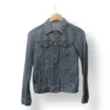 Chaqueta de mezclilla GAP con tachas – Talla XS
